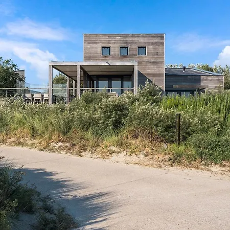 19 - Golden Tide | For 4 Guests Directly By The Villa