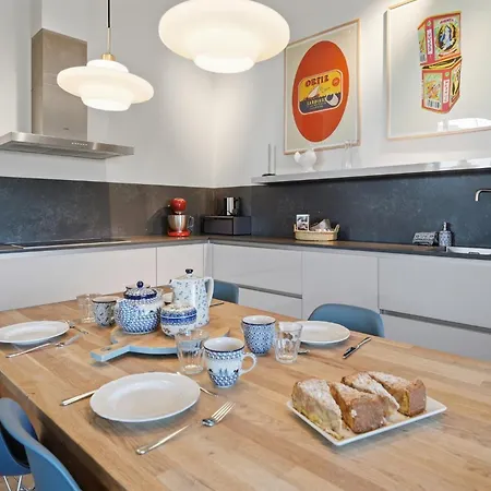 19 - Golden Tide | For 4 Guests Directly By The Villa *